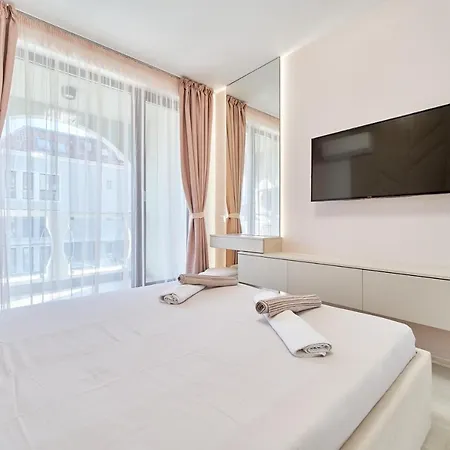 Apartamento Mediterranea Complex - Luxury With Sea & Pool View! Varna